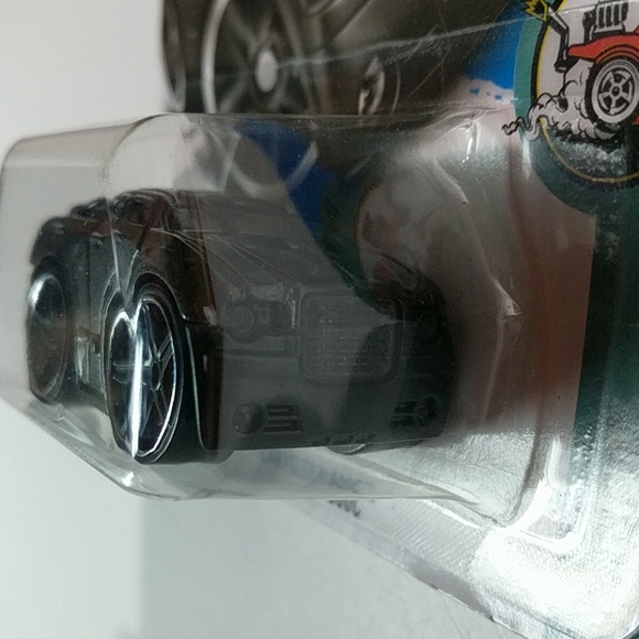 Hot Wheels Chrysler 300C - Picture 8 of 8